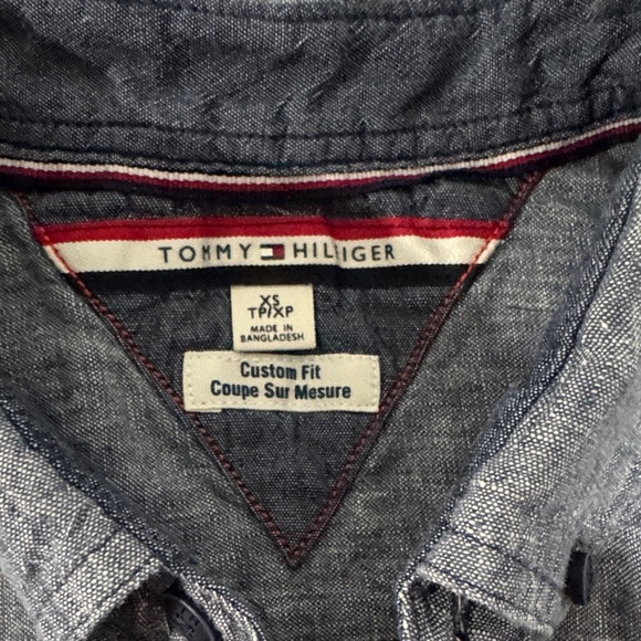 Tommy Hilfiger Men's Blue Chambray Shirt with Stripes - Picture 6 of 10